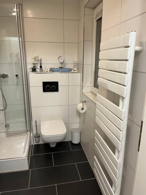 Neu Sanierte Wohnung Fuer 2-4 P Eschwege Dış mekan fotoğraf