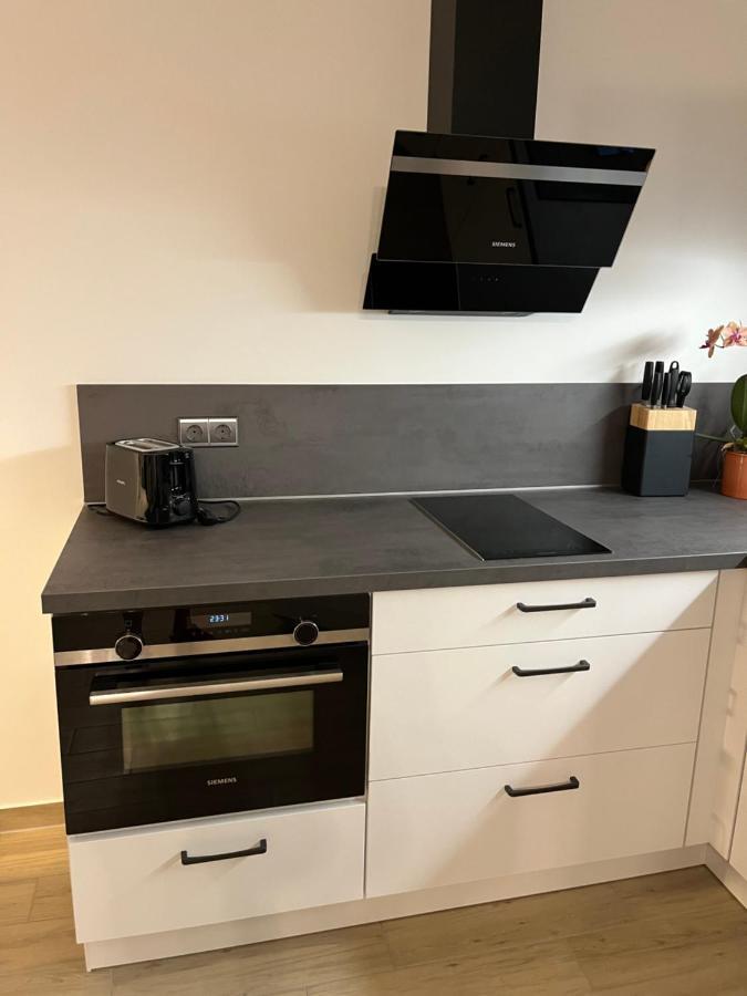 Neu Sanierte Wohnung Fuer 2-4 P Eschwege Dış mekan fotoğraf